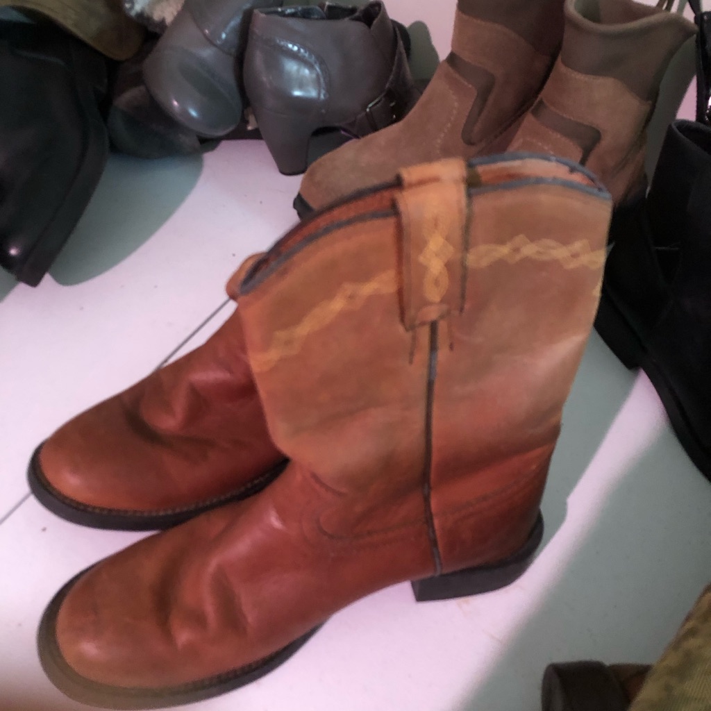 Boots Justin